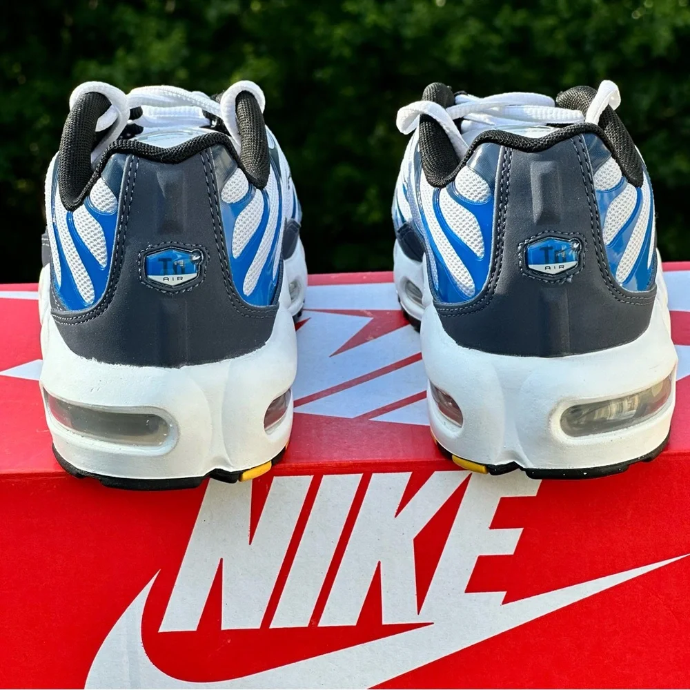 Nike Air Max Plus GS Casual Sneaker NEW Size US 7 Youth (fits Womens 8.5)